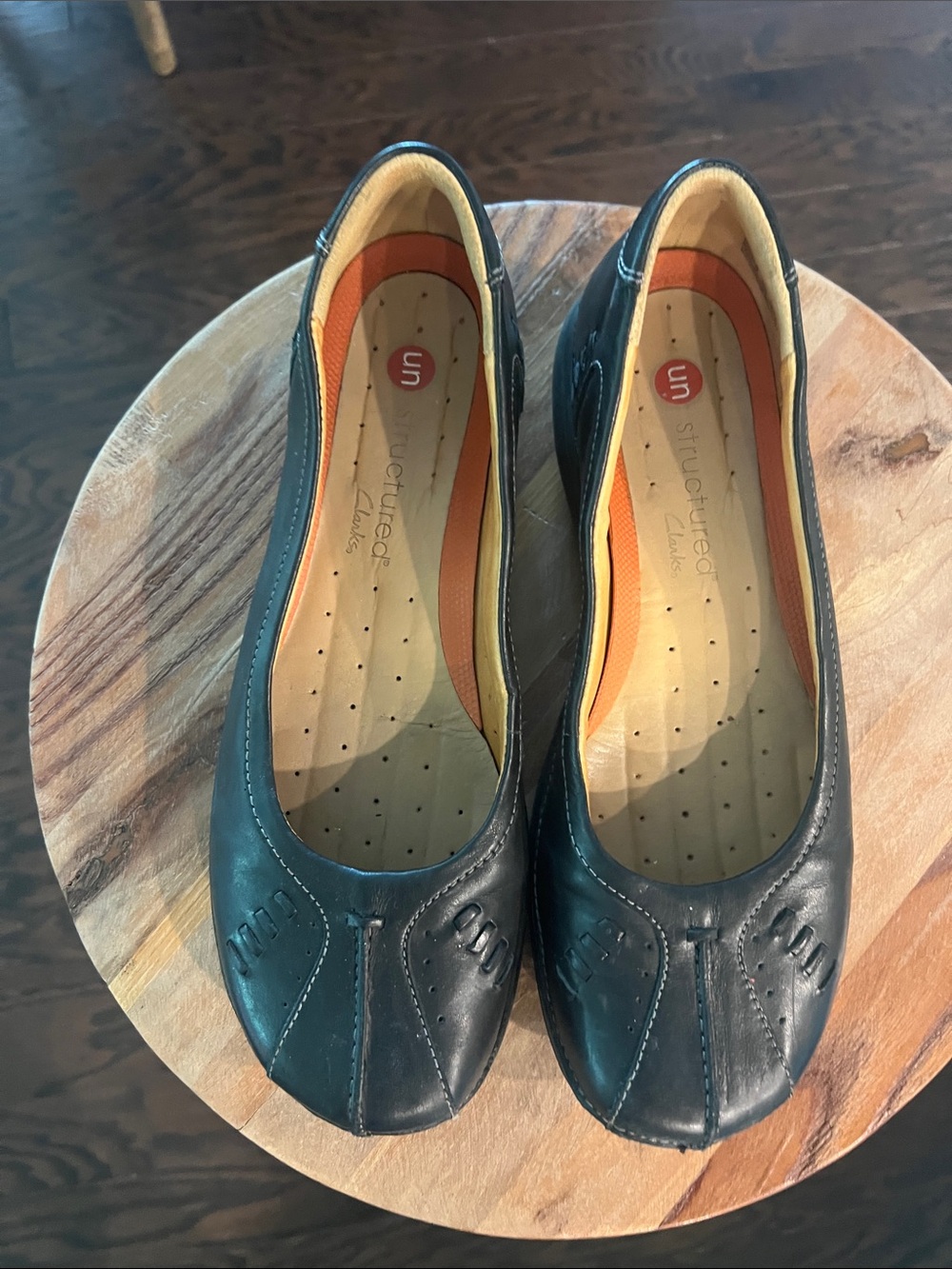 Structure Black Leather Rounded-Toe Ballet Flats